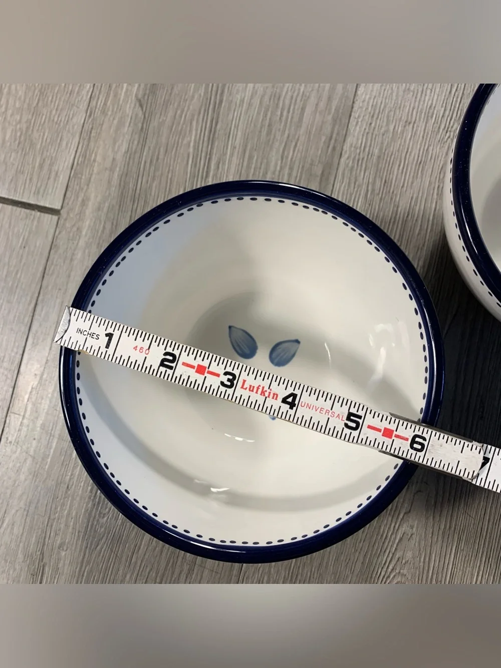 Pottery Barn Tiburon Blue Dots Leaves set of 2 Coupe Soup Cereal Bowls